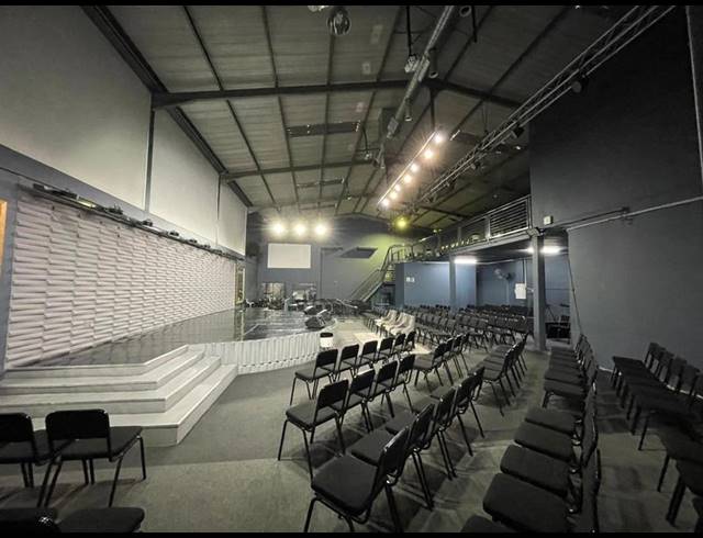 INDUSTRIAL PROPERTY TO RENT IN HENNOPSPARK